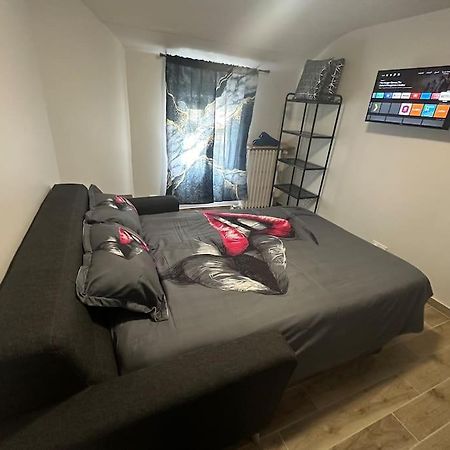 Charmante Studio Ligne 13 Tram 5 Saint Denis П'єррфітт-сюр-Сен Екстер'єр фото