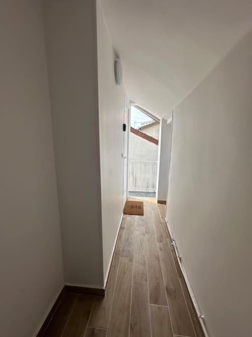 Charmante Studio Ligne 13 Tram 5 Saint Denis П'єррфітт-сюр-Сен Екстер'єр фото